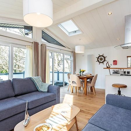 Woodside Bay Lodge Retreat Wootton Bridge  Екстериор снимка