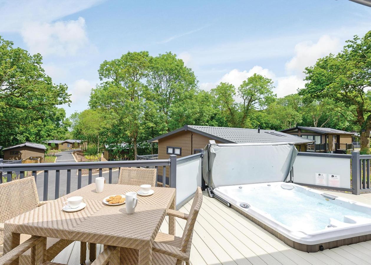 Woodside Bay Lodge Retreat Wootton Bridge  Екстериор снимка